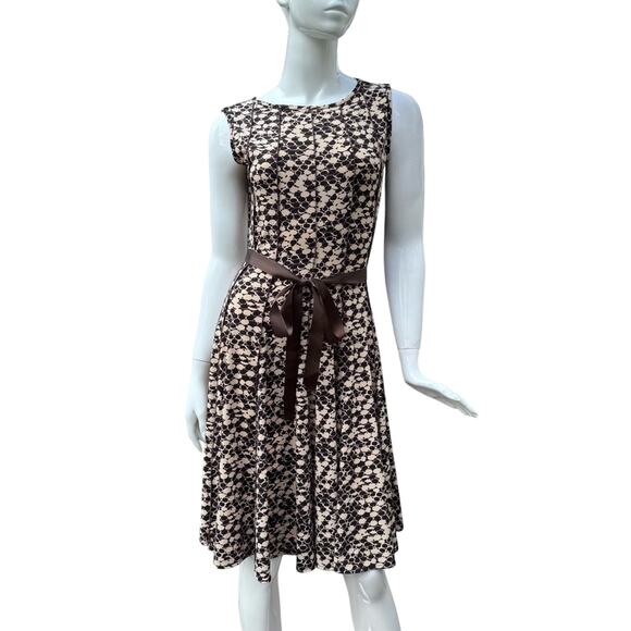 Forever Brown Cream Circle Design Outside Seams Women's Size Small Petite - Picture 1 of 10